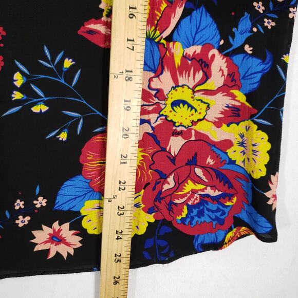 Violet & Claire Blouse Women Medium Black MultiFloral Ruffle Sleeve Keyhole Back - Picture 10 of 12